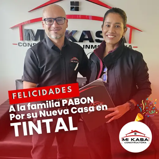 Familia Pabón recibiendo las llaves de su casa en tintal con Mi Kasa