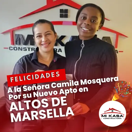 Camila Mosquera recibiendo las llaves de su apartamento en altos de marsella con Mi Kasa